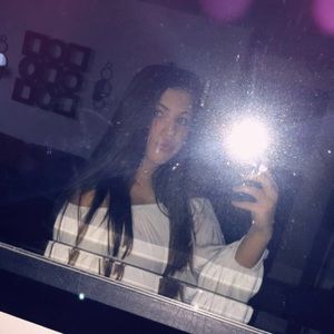 Meet your Posher, Chloe